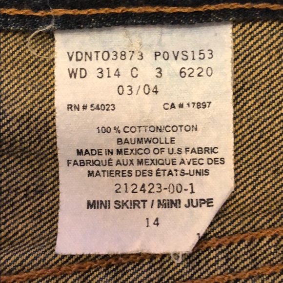 Dark rinse Gap denim mini. - Picture 5 of 5